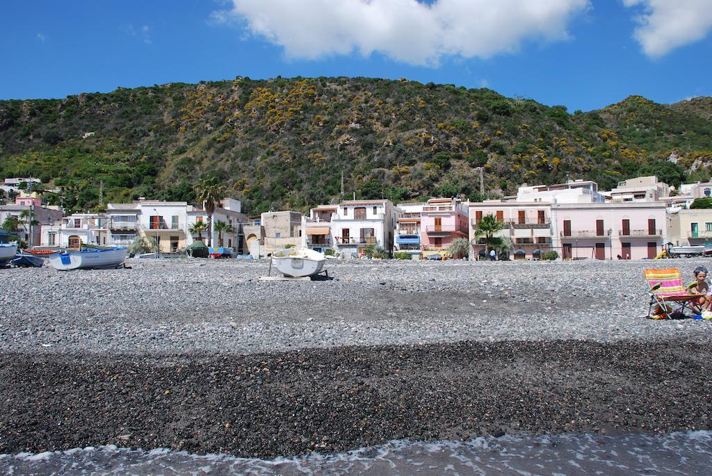 Vulcanoconsult Appartamenti Spiaggia Lipari  Extérieur photo
