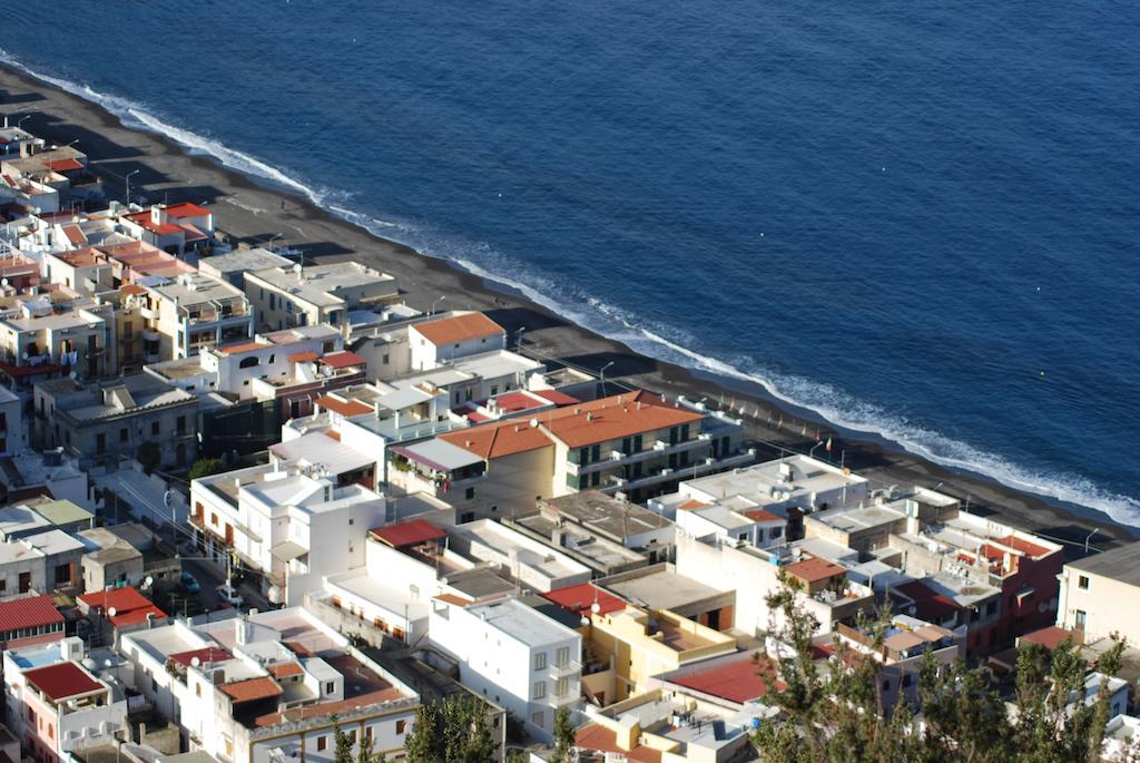 Vulcanoconsult Appartamenti Spiaggia Lipari  Extérieur photo