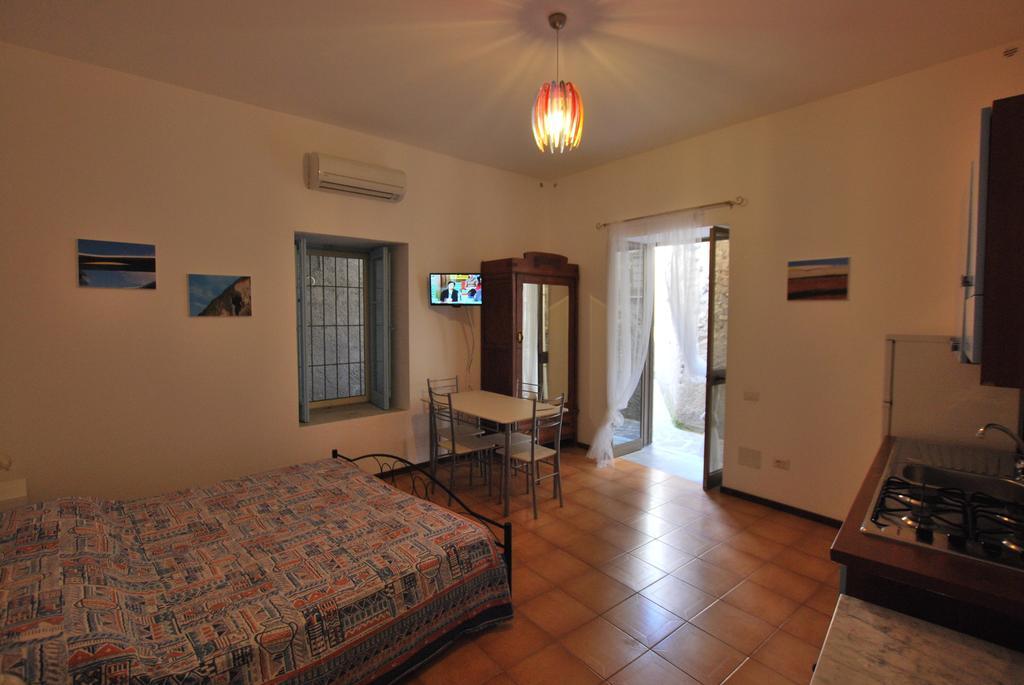 Vulcanoconsult Appartamenti Spiaggia Lipari  Chambre photo