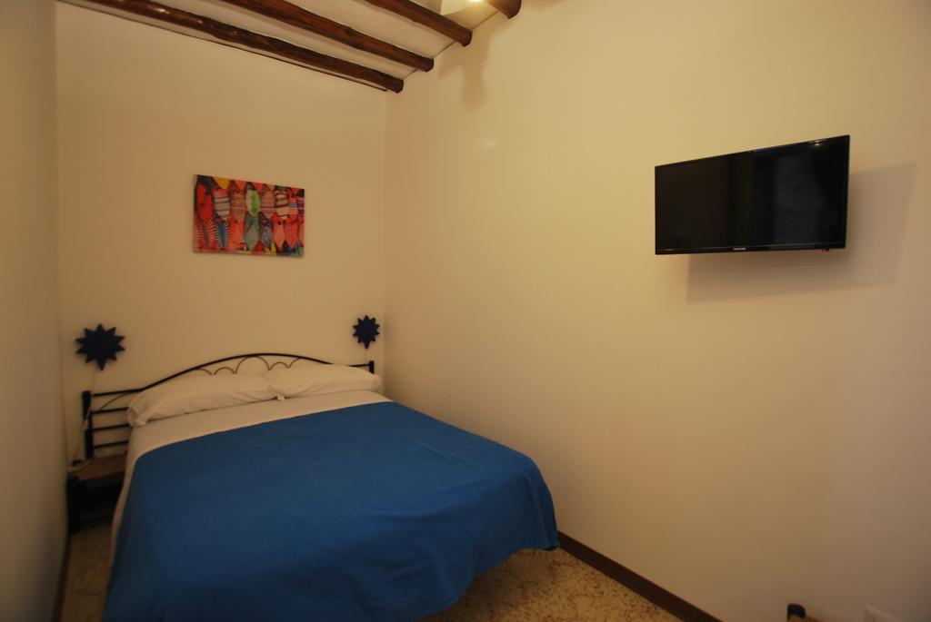 Vulcanoconsult Appartamenti Spiaggia Lipari  Extérieur photo